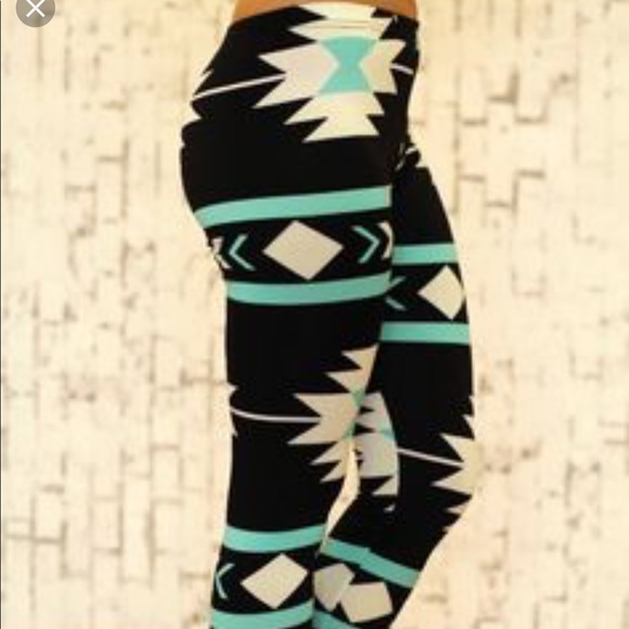 Filly Flair Pants - Filly Flair Black Aztec Leggings Size Medium